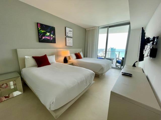 Stay At The Top With Amazing Views By Rent4Us Hollywood Buitenkant foto