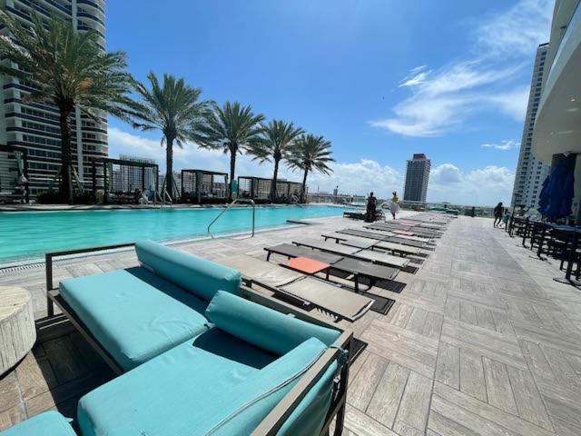 Stay At The Top With Amazing Views By Rent4Us Hollywood Buitenkant foto